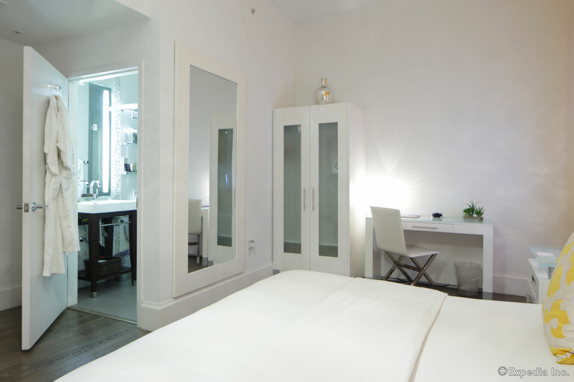 Ithaca Aparthotel Miami Beach Exterior photo
